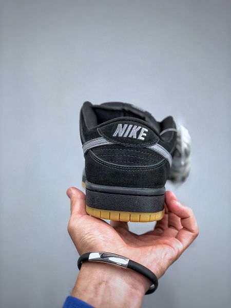 Nike SB Dunk Low 黑灰色 男女款低幫休閒運動滑板板鞋