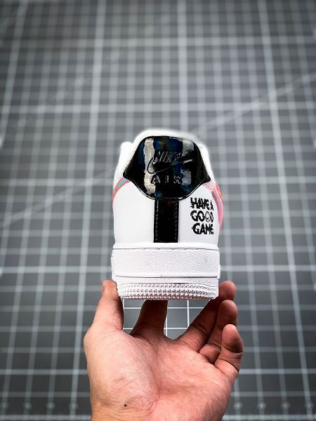 Nike Air Force 1 React 2020新款 空軍一號鐳射情侶款休閒板鞋 帶半碼