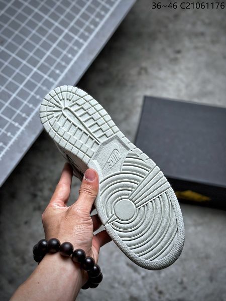 Nike SB Dunk Low 2023新款 格紋貼布解構抽繩男女款板鞋
